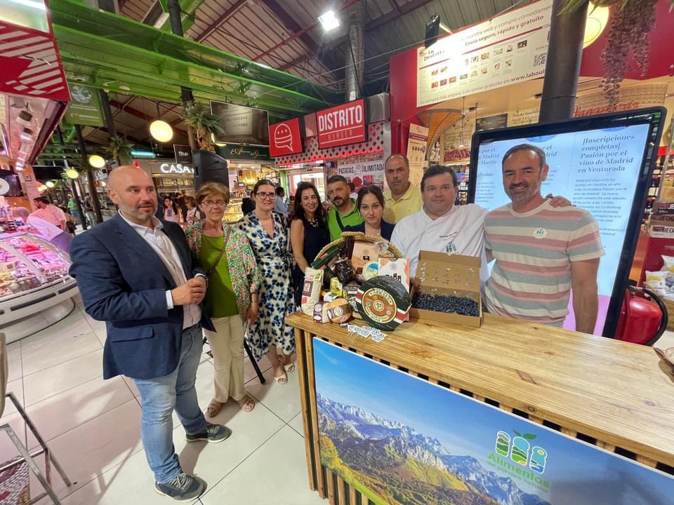 Ternera Asturiana participa en la promoción de Alimentos del Paraíso en el madrileño Mercado de la Paz